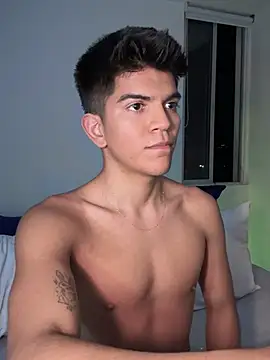 Snapshot of santiago_01 chatting on February 2025 04:26:02 AM santiago 01 online show from February 2025 04:26:02 AM