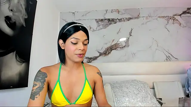 Snapshot of emily_lady20 chatting on June 2026 05:12:01 AM emily lady20 online show from June 2026 05:12:01 AM