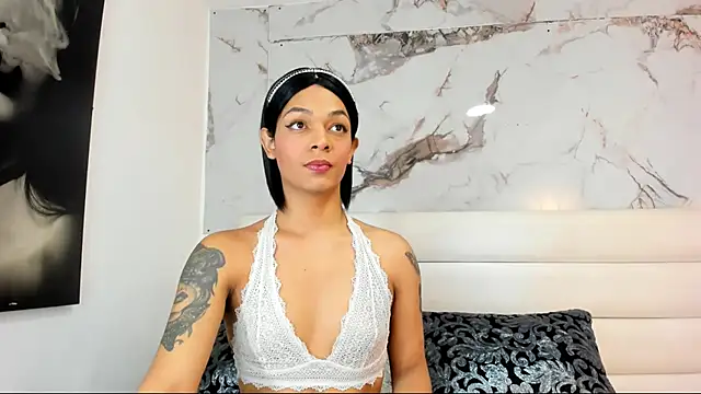 emily lady20 online show from June 2026 02:44:02 AM