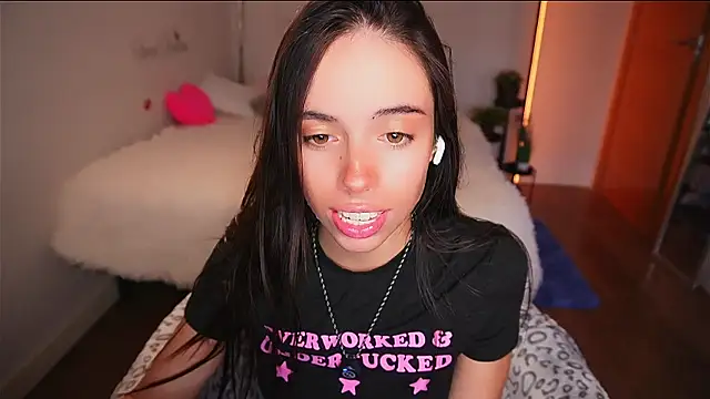 Dayna Nebula online show from January 2026 08:32:01 AM