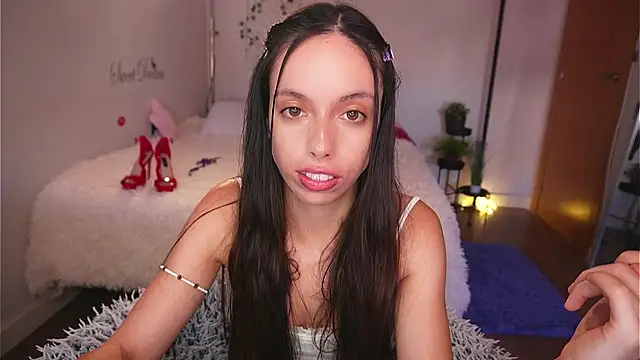 Dayna Nebula online show from September 2025 12:22:01 PM