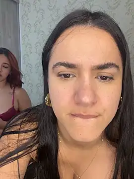 Snapshot of Bella_Fior chatting on December 2025 09:07:02 PM Bella Fior online show from December 2025 09:07:02 PM