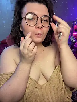 Snapshot of DenisHailey chatting on June 2026 05:56:02 PM DenisHailey online show from June 2026 05:56:02 PM