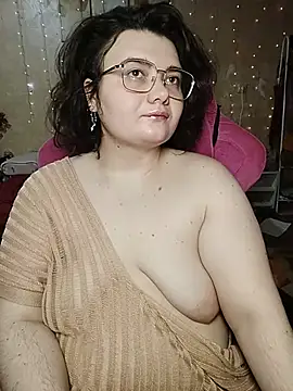 DenisHailey online show from April 2026 06:33:02 PM