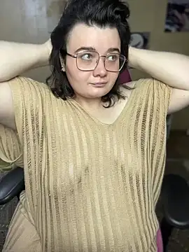 DenisHailey online show from July 2026 07:33:02 PM