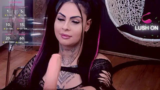 Snapshot of DeniSalome chatting on February 2025 12:21:01 PM DeniSalome online show from February 2025 12:21:01 PM