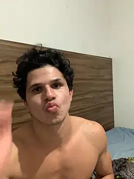 pedrovkr3 online show from December 2024 12:12:02 AM