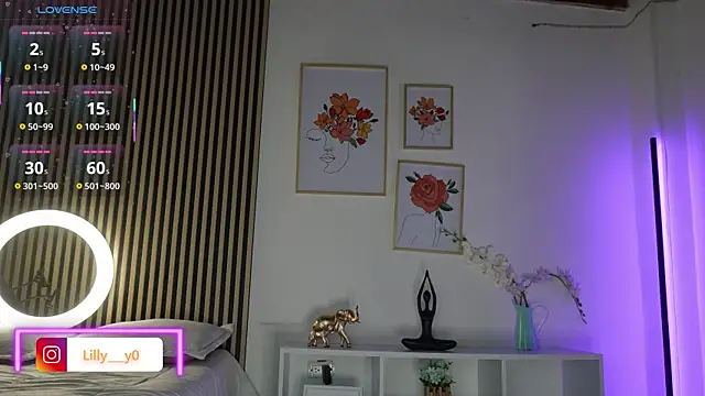 LillyDolls23 online show from September 2025 12:22:01 PM