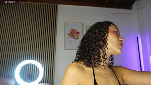 Snapshot of LillyDolls23 chatting on November 2025 12:37:02 PM LillyDolls23 online show from November 2025 12:37:02 PM