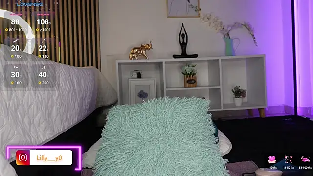 LillyDolls23 online show from October 2025 12:06:02 PM