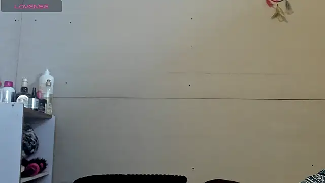 kasandra smith  online show from September 2025 05:42:02 PM