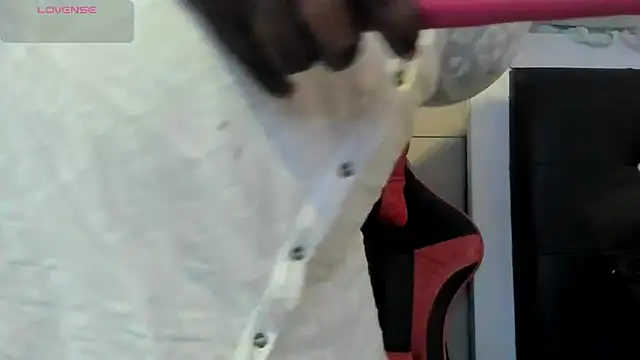 kasandra smith  online show from September 2025 09:43:01 PM