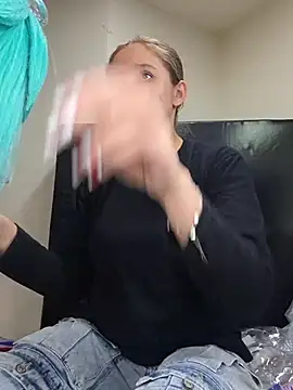 NaomiShimizu online show from December 2025 08:01:02 PM