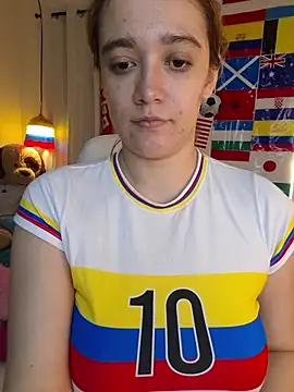 Snapshot of NaomiShimizu chatting on July 2026 08:30:01 PM NaomiShimizu online show from July 2026 08:30:01 PM
