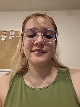 NaomiShimizu online show from May 2026 08:45:01 PM