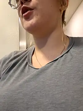 NaomiShimizu online show from March 2026 09:00:02 PM