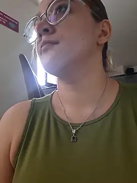 NaomiShimizu online show from April 2026 07:00:01 PM