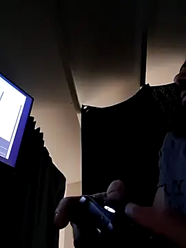 Snapshot of chillmfrs chatting on November 2025 11:42:02 AM chillmfrs online show from November 2025 11:42:02 AM