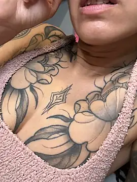 Snapshot of Nadiasexy chatting on March 2025 12:49:02 AM Nadiasexy online show from March 2025 12:49:02 AM