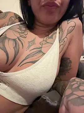 Snapshot of Nadiasexy chatting on February 2026 04:47:02 PM Nadiasexy online show from February 2026 04:47:02 PM