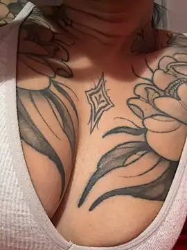 Nadiasexy online show from April 2026 11:08:01 PM