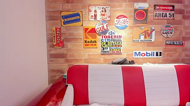 Snapshot of miss__pamela chatting on October 2025 11:09:02 AM miss pamela online show from October 2025 11:09:02 AM