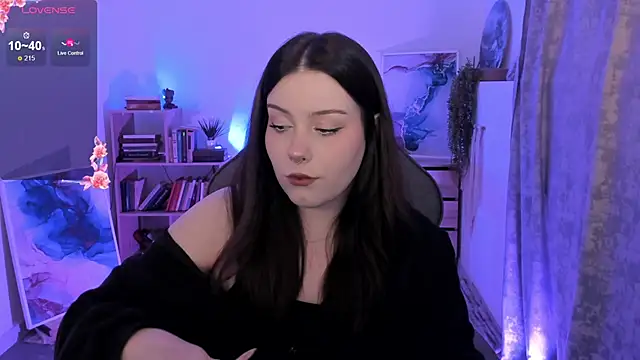 CoralineKeyns online show from October 2025 05:20:01 AM