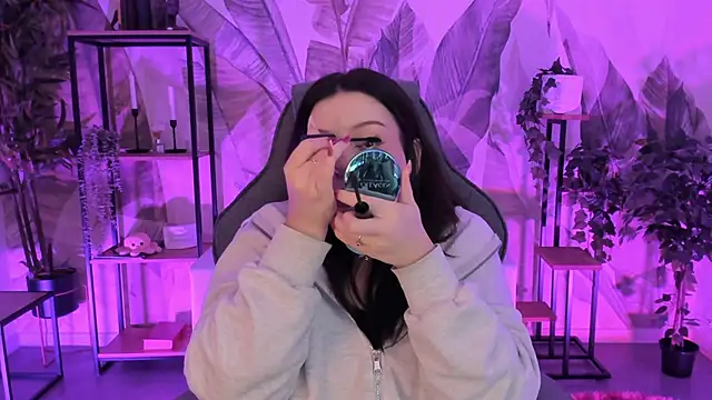 CoralineKeyns online show from September 2025 05:22:01 AM