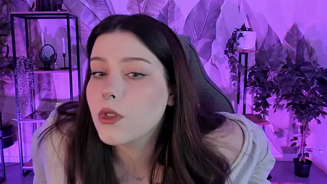 CoralineKeyns online show from September 2025 05:24:01 AM