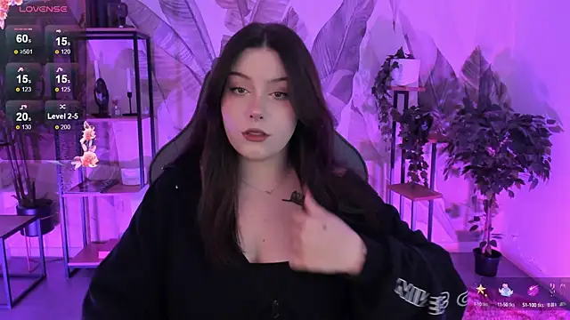 CoralineKeyns online show from October 2025 03:18:01 AM