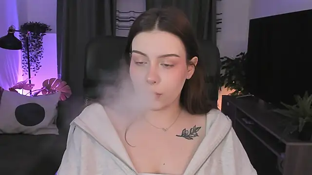 CoralineKeyns online show from March 2025 05:11:01 AM