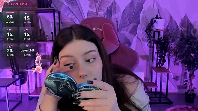 CoralineKeyns online show from November 2025 05:32:02 AM