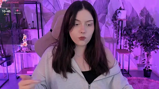 CoralineKeyns online show from September 2025 05:08:01 AM