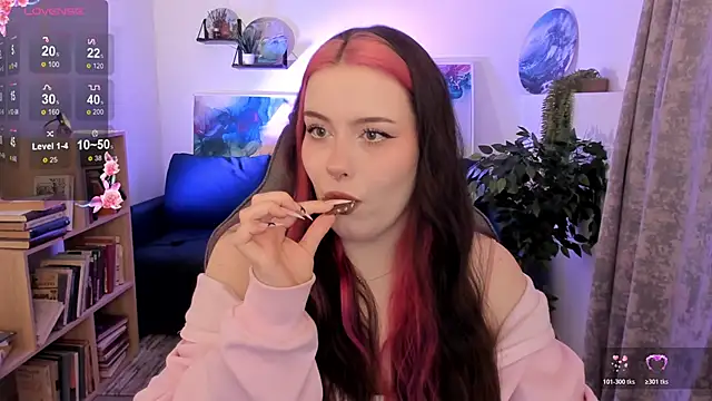 CoralineKeyns online show from April 2026 05:36:01 AM