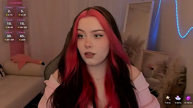 CoralineKeyns online show from March 2026 05:28:01 AM