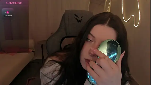 CoralineKeyns online show from February 2026 03:19:02 AM