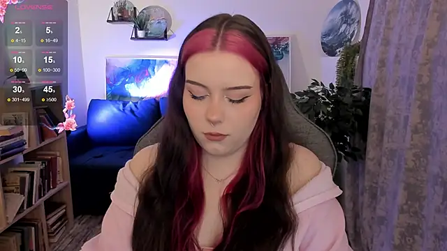 CoralineKeyns online show from April 2026 05:42:01 AM