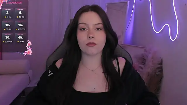 CoralineKeyns online show from March 2026 05:24:02 AM