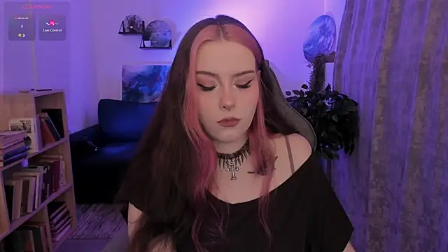 CoralineKeyns online show from July 2026 01:35:02 AM