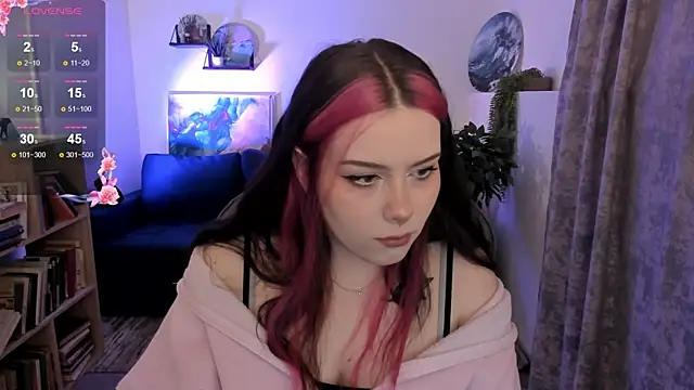 CoralineKeyns online show from April 2026 02:27:02 AM
