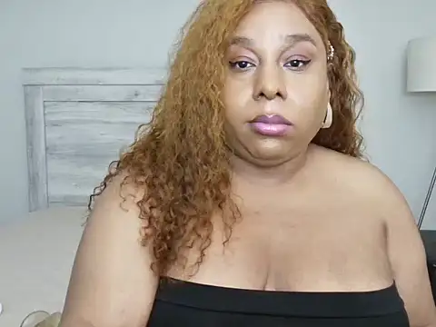 Carmen Cream online show from November 2025 01:44:02 AM