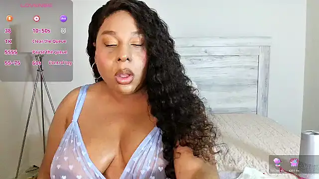 Snapshot of Carmen_Cream chatting on April 2026 08:04:02 AM Carmen Cream online show from April 2026 08:04:02 AM