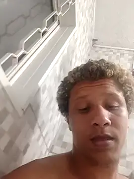 Nicolaskribeiro online show from November 2025 10:20:02 PM