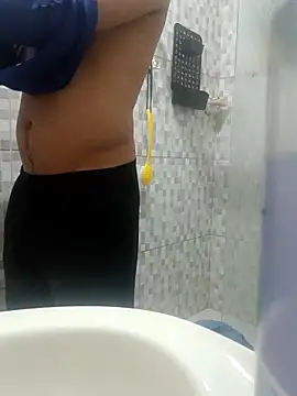 Nicolaskribeiro online show from October 2025 10:05:02 PM