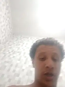 Nicolaskribeiro online show from October 2025 08:50:01 PM