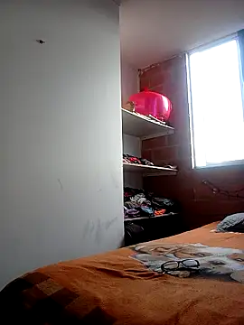 Cameron puppy online show from November 2025 09:59:02 PM