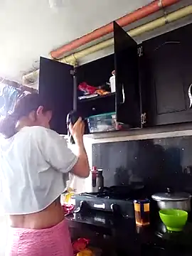 Cameron puppy online show from November 2025 04:33:01 PM