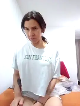 Cameron puppy online show from November 2025 10:25:02 PM