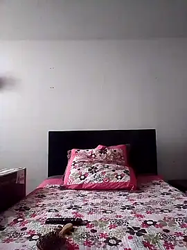 Cameron puppy online show from October 2025 06:40:02 PM