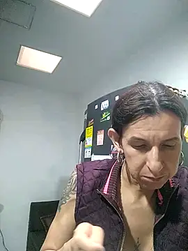 Snapshot of Cameron_puppy chatting on June 2026 10:15:01 PM Cameron puppy online show from June 2026 10:15:01 PM